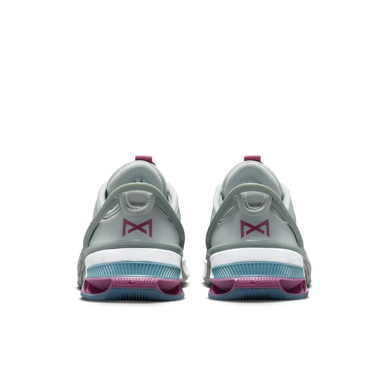 Nike Metcon 8 FlyEase