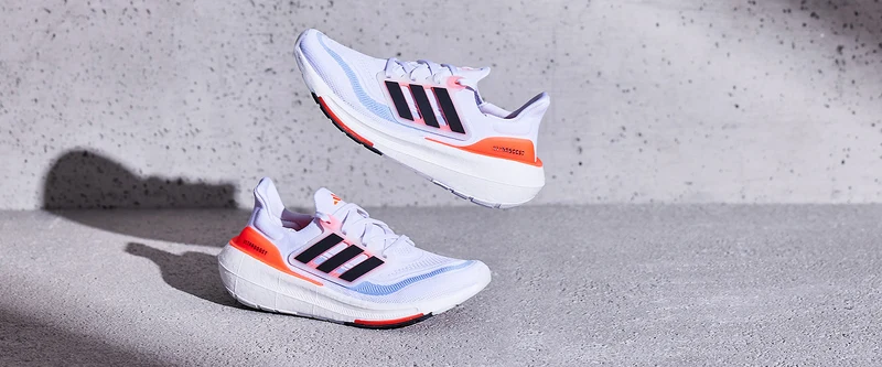 adidas Damen Ultraboost Light