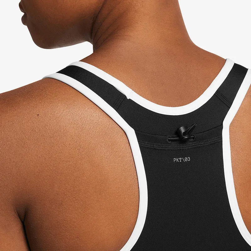 Nike Damen Swoosh Medium-Support Lightly Lined Sport BH