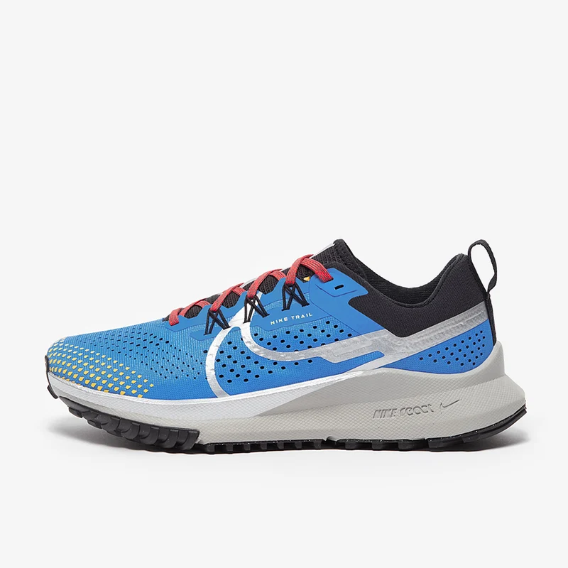 Nike Damen Pegasus Trail 4