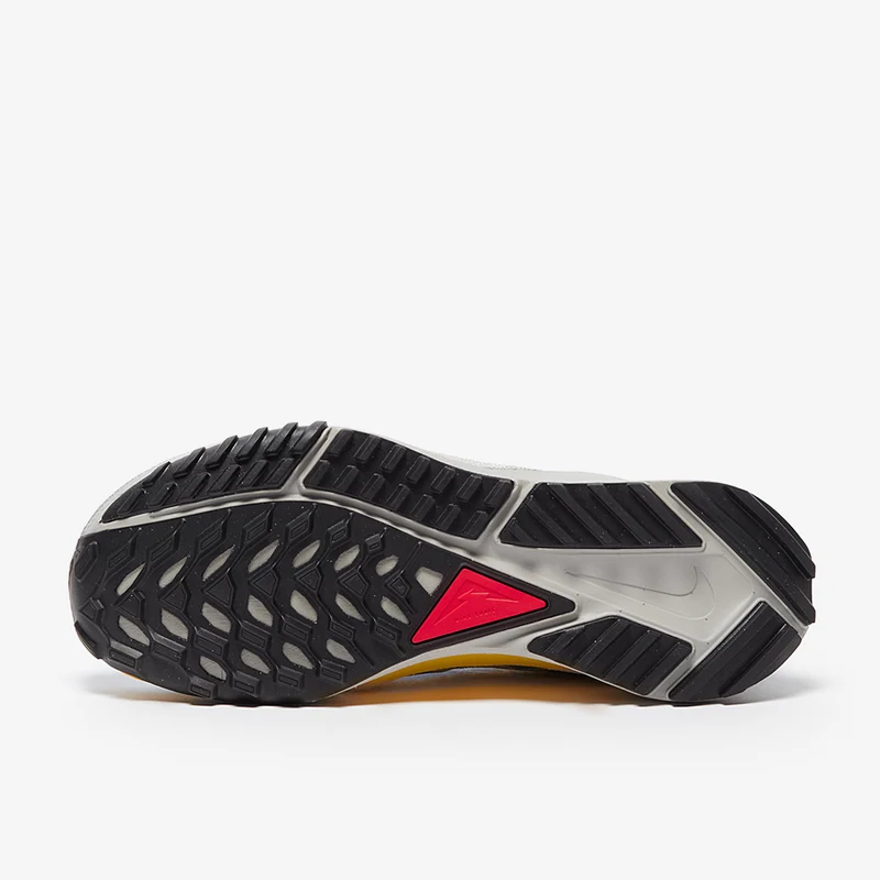 Nike Damen Pegasus Trail 4