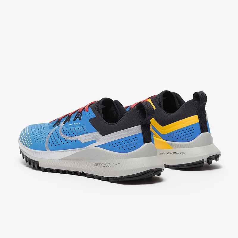 Nike Damen Pegasus Trail 4