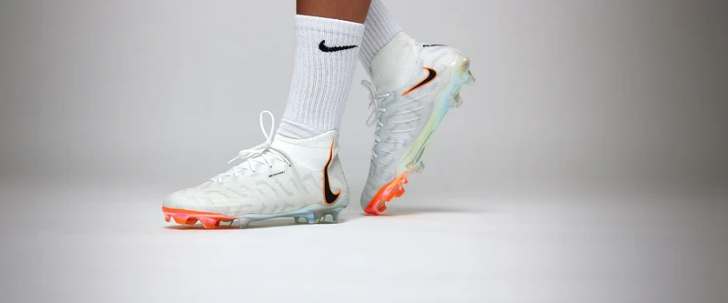 Nike Phantom Luna Elite FG
