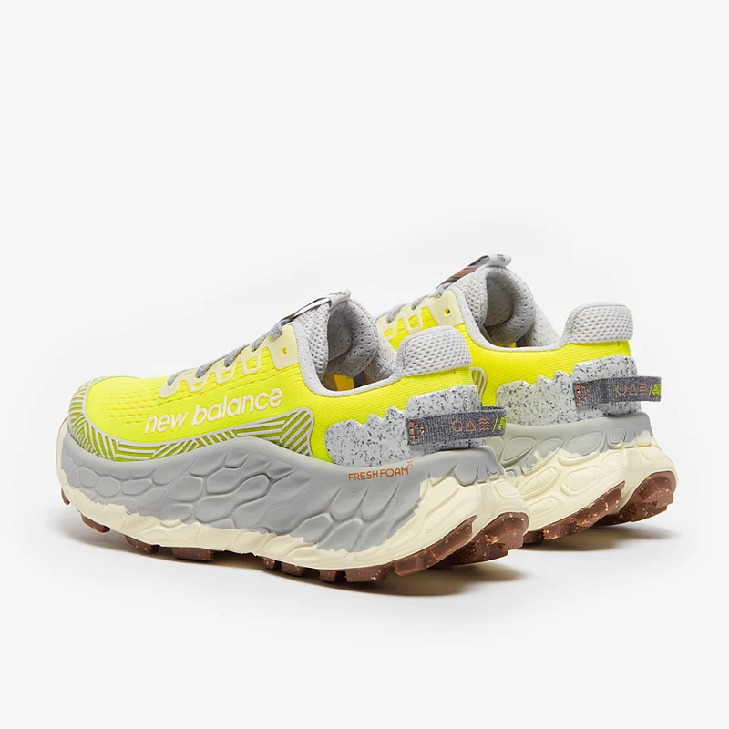 New Balance Damen Fresh Foam More Trail V3