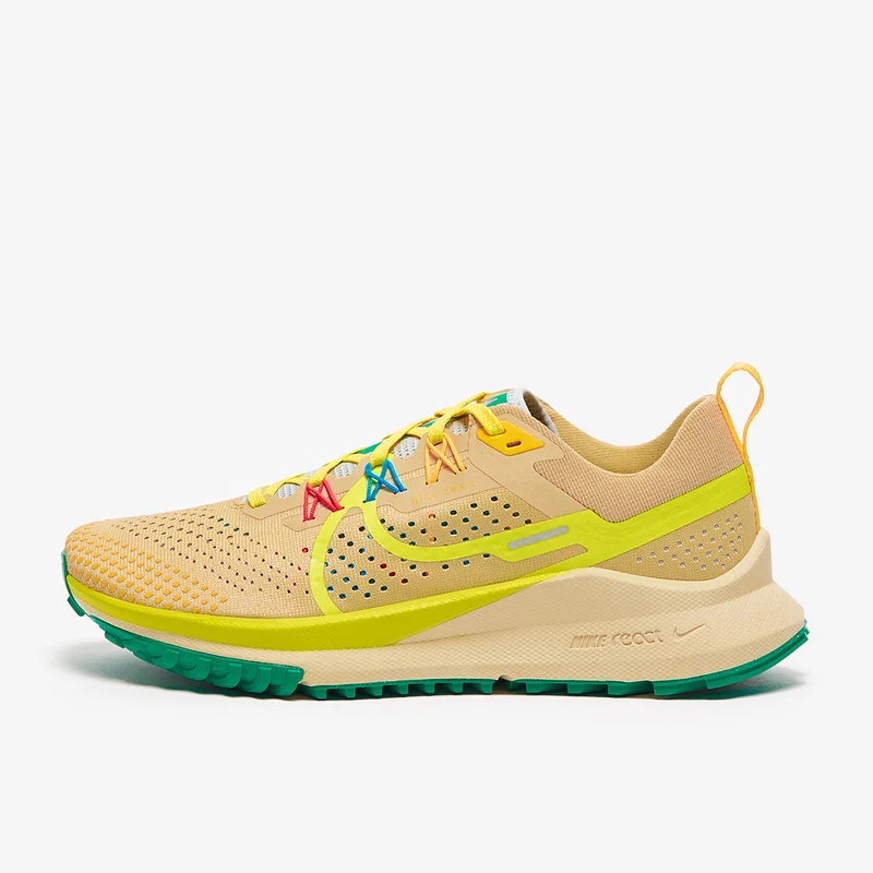 Nike Damen React Pegasus Trail 4