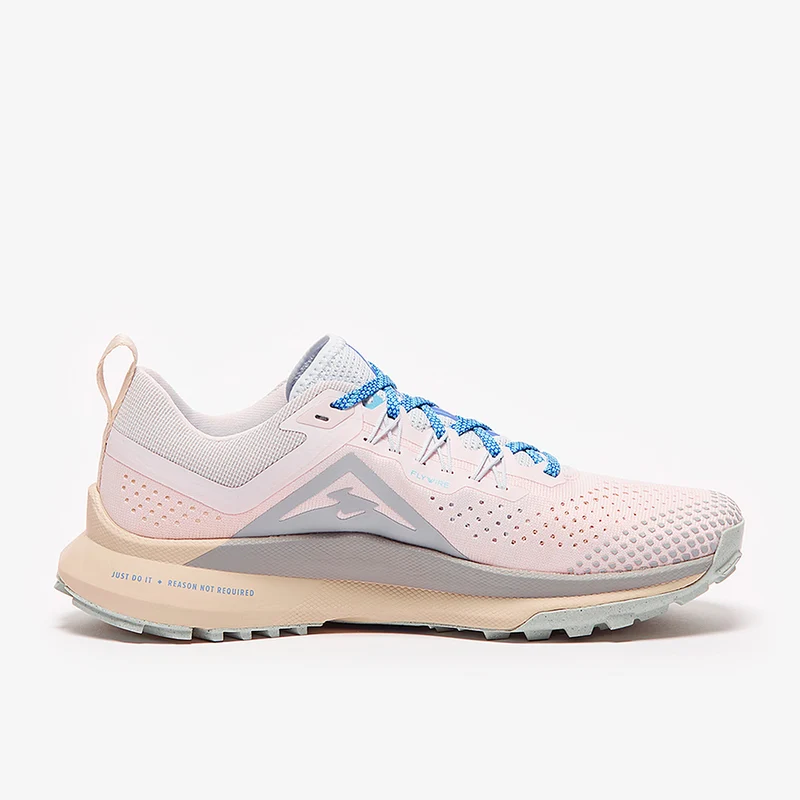 Nike Damen React Pegasus Trail 4