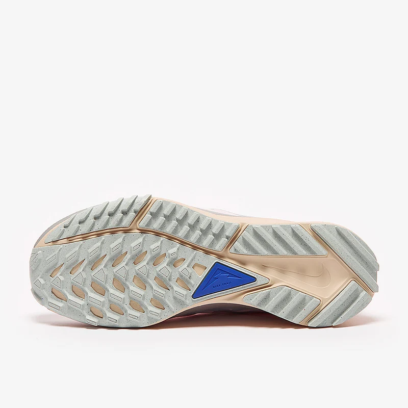 Nike Damen React Pegasus Trail 4