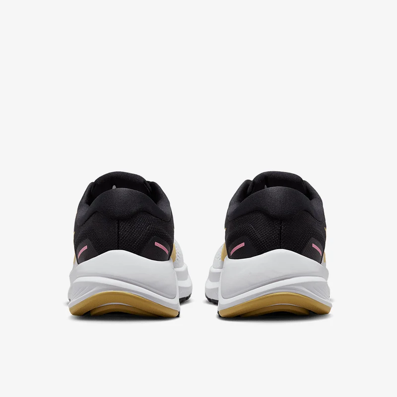 Nike Damen Structure 24