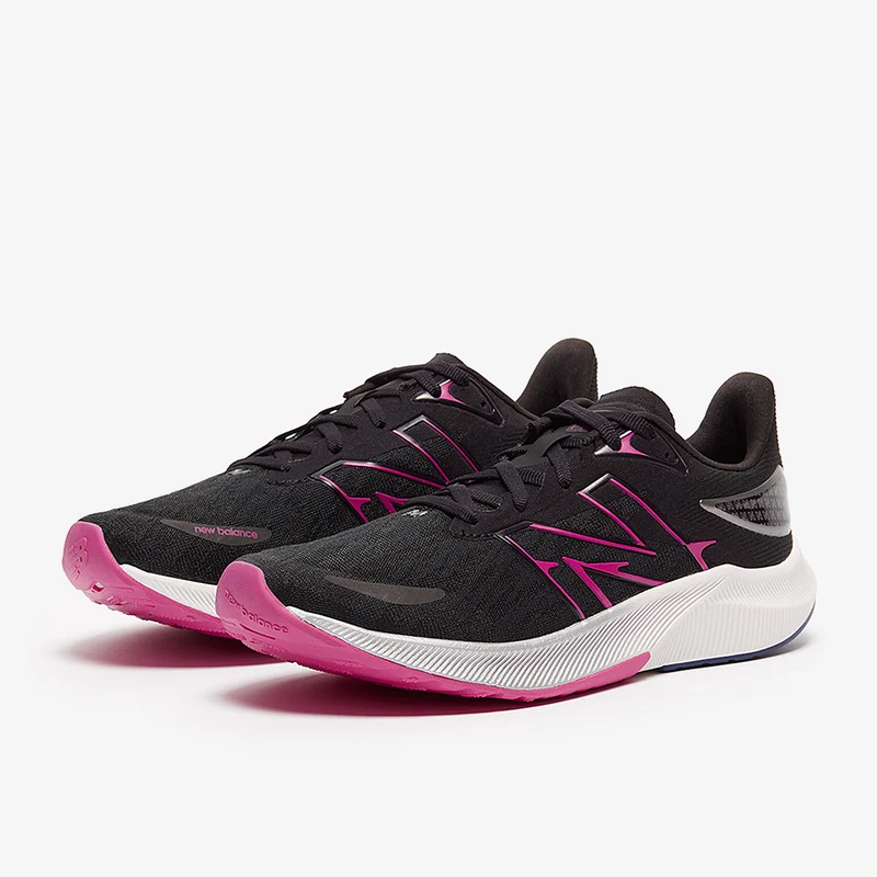 New Balance Damen Propel V3