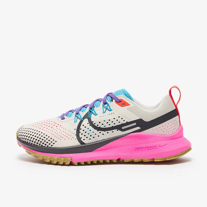 Nike Damen React Pegasus Trail 4