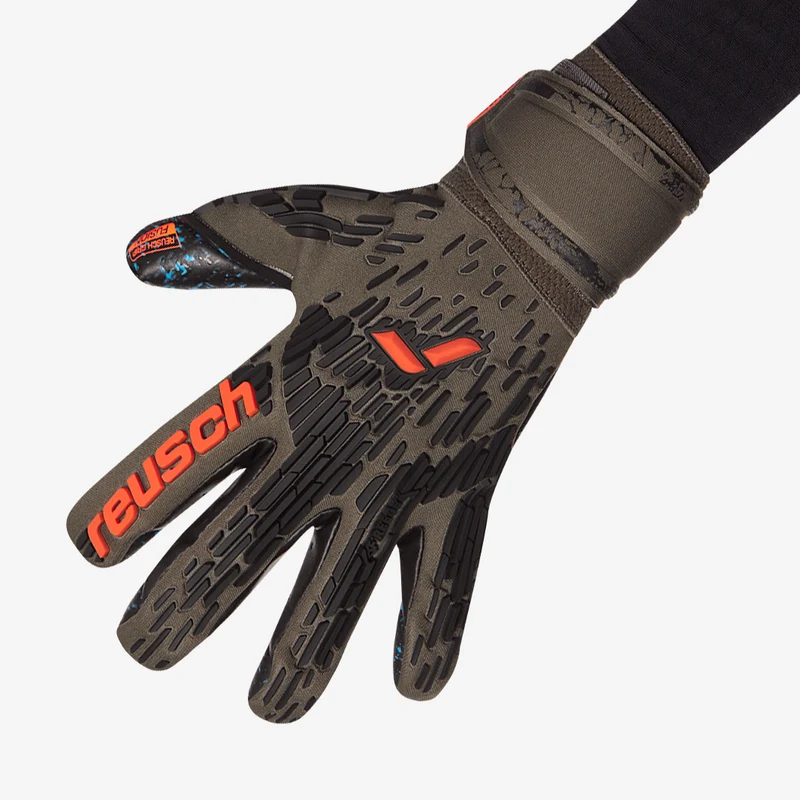 Reusch Attrakt Freegel Fusion Goaliator