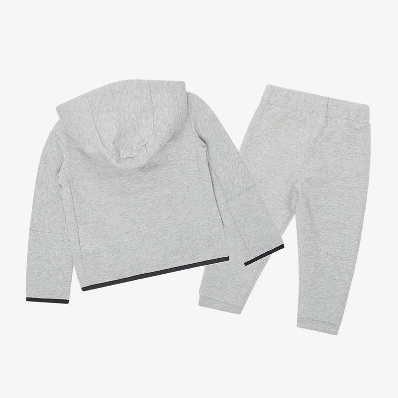 Nike Sportswear Kleinkind Tech Fleece Set (12-24M)