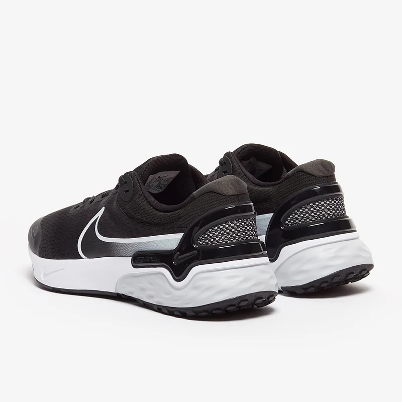 Nike Damen Renew Run 3