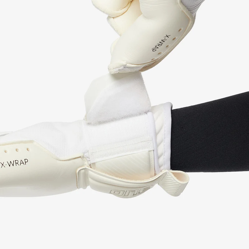 ONE Glove APEX Pro Exalt GK Gloves