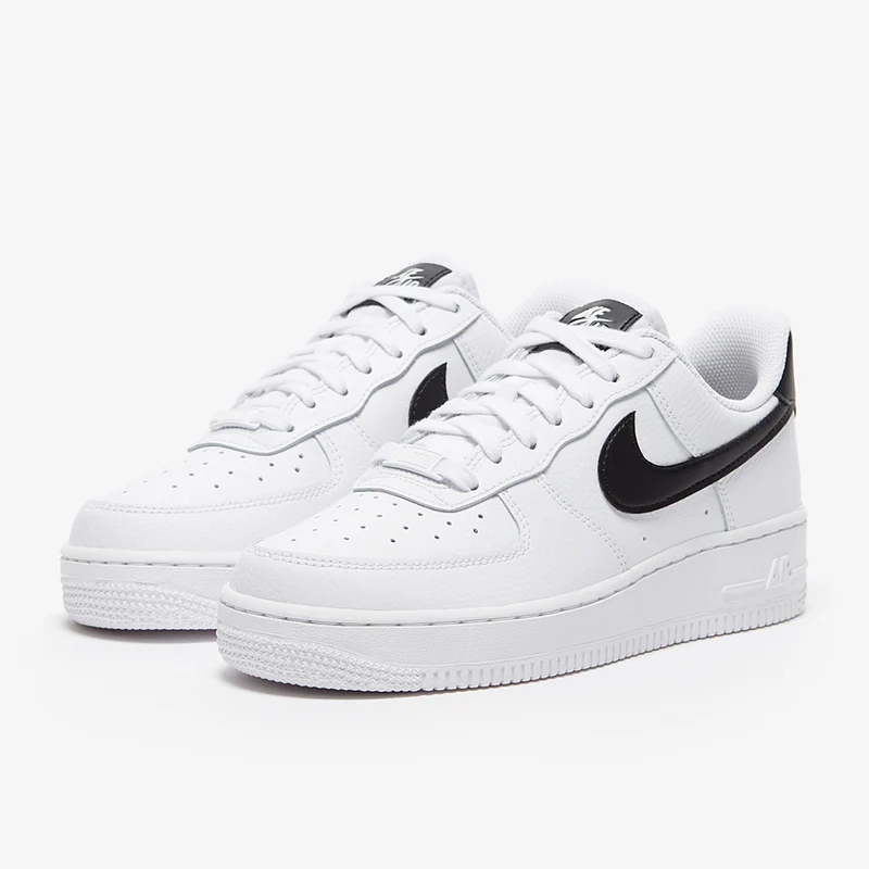 Nike Damenschuh Air Force 1 '07