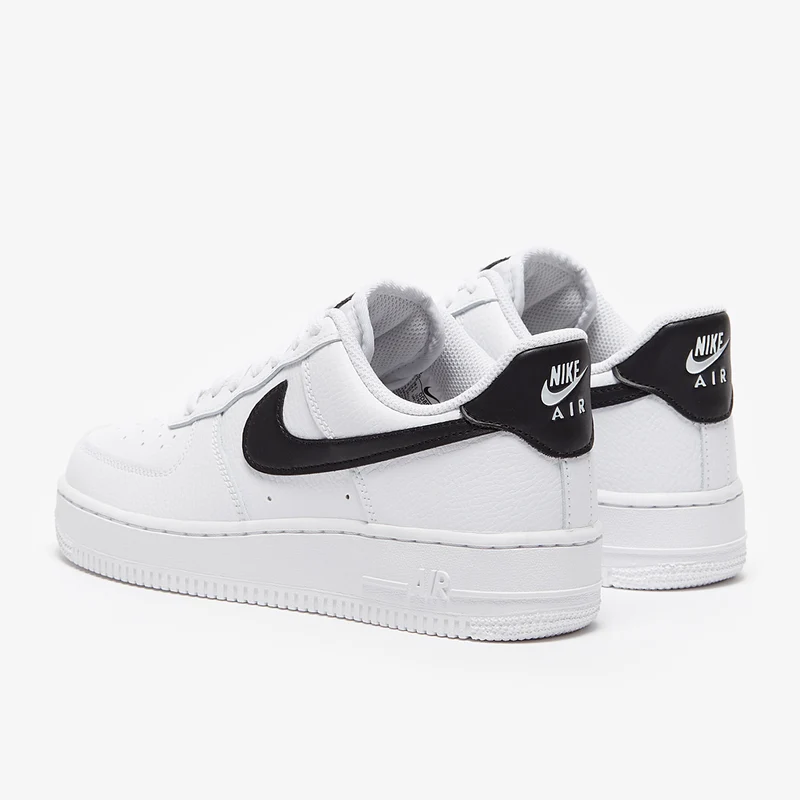 Nike Damenschuh Air Force 1 '07