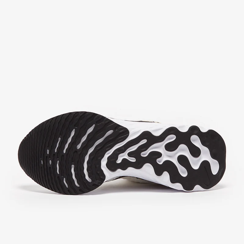 Nike Damen React Infinity Flyknit 3