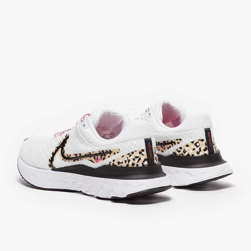 Nike Damen React Infinity Flyknit 3