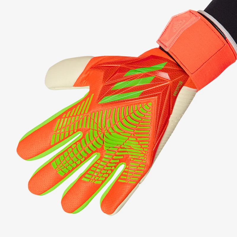 adidas Predator Competition