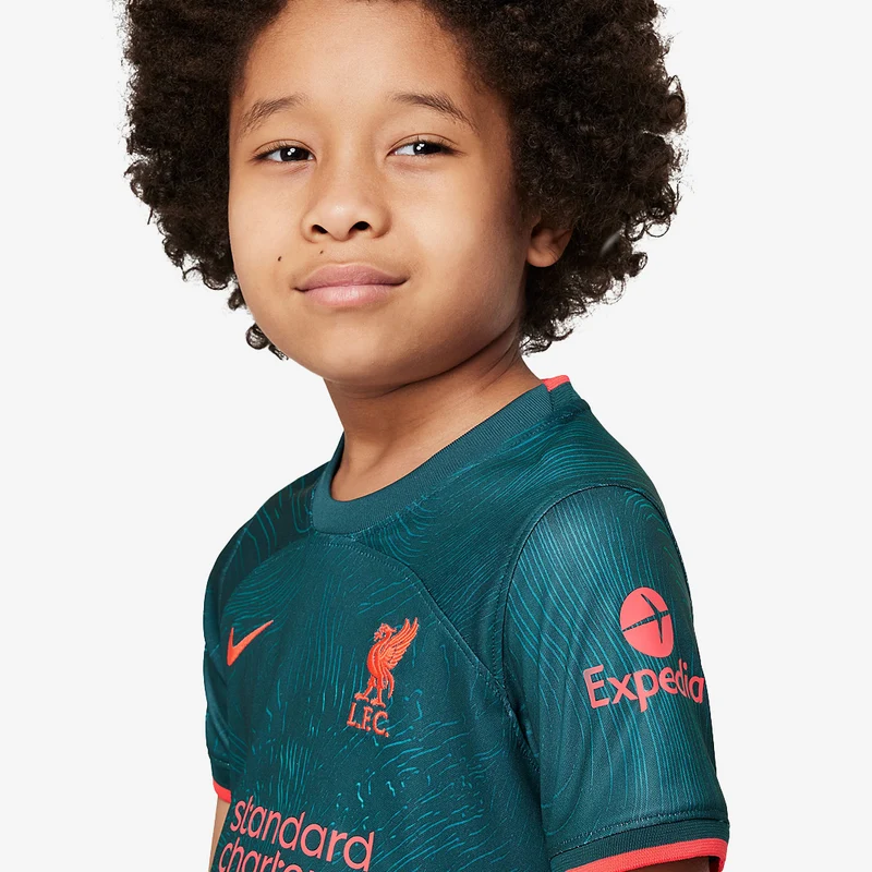 Nike FC Liverpool 22/23 Kleine Kinder Dri-Fit Ausweichset