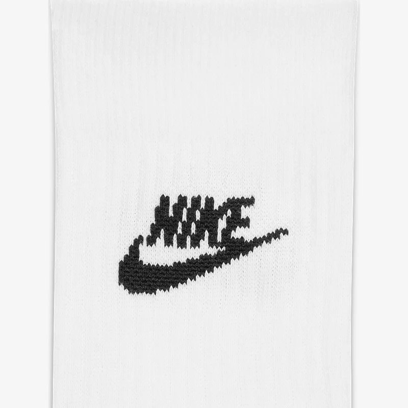 Nike Sportswear Everyday Essential Crew Socks (3 Pairs)